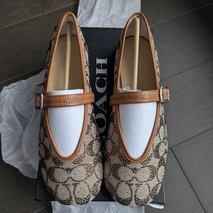 NWT COACH Mary Jane In Crystal Signature Jacquard - Size 8